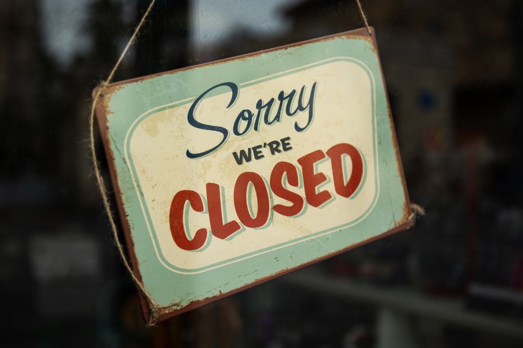Wir haben geschlossen Schild | Sorry, we're closed sign.